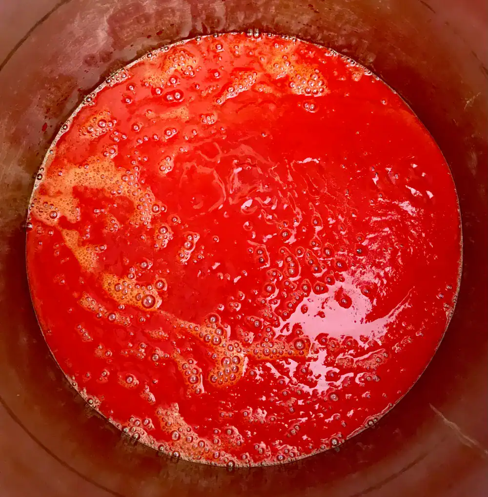 Lisovanie tekutého chilli za studena